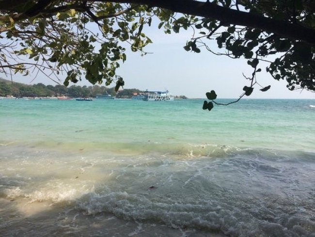 อ่าววงเดือน (เกาะเสม็ด - ระยอง)